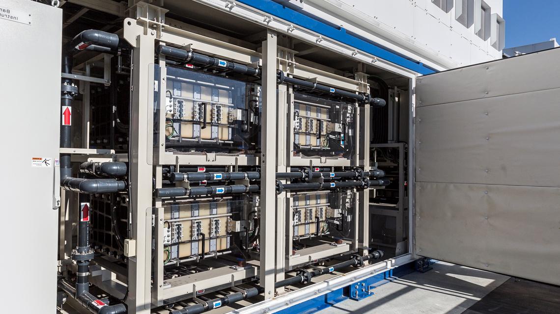 可持续发展目标的一部分&美国加利福尼亚州埃斯孔迪多的锂离子电池储能设施